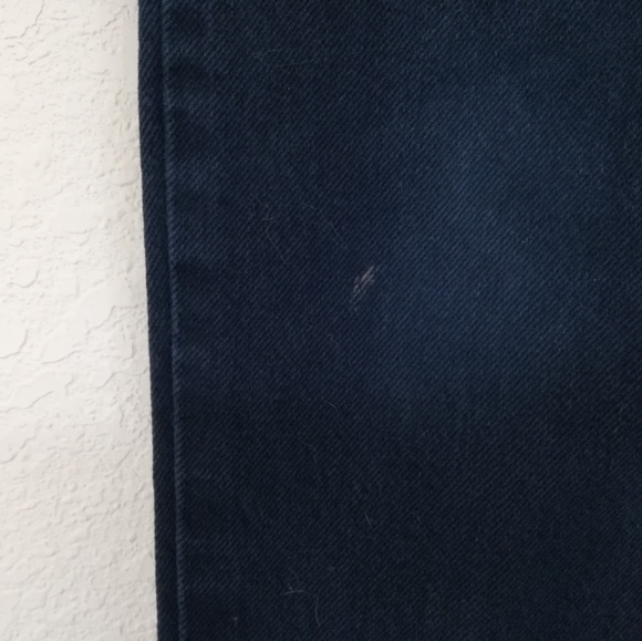 Vintage Dark Blue Slim Fit Tapered Levi's Jeans - Picture 4 of 8